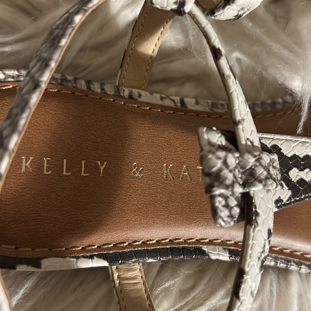 Snake print sandal - Picture 4 of 4